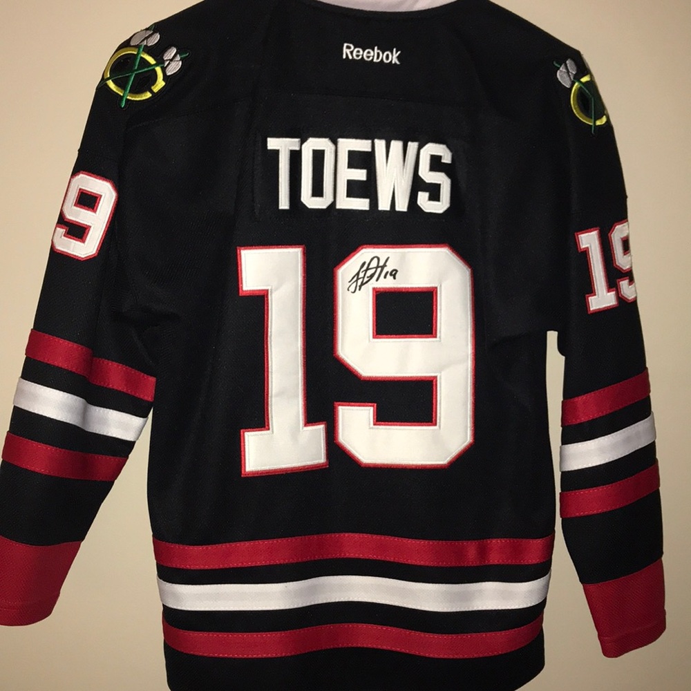 CHICAGO BLACKHAWKS JERSEY